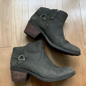 Teva Green Foxy Harness Ankle Boot Size 8